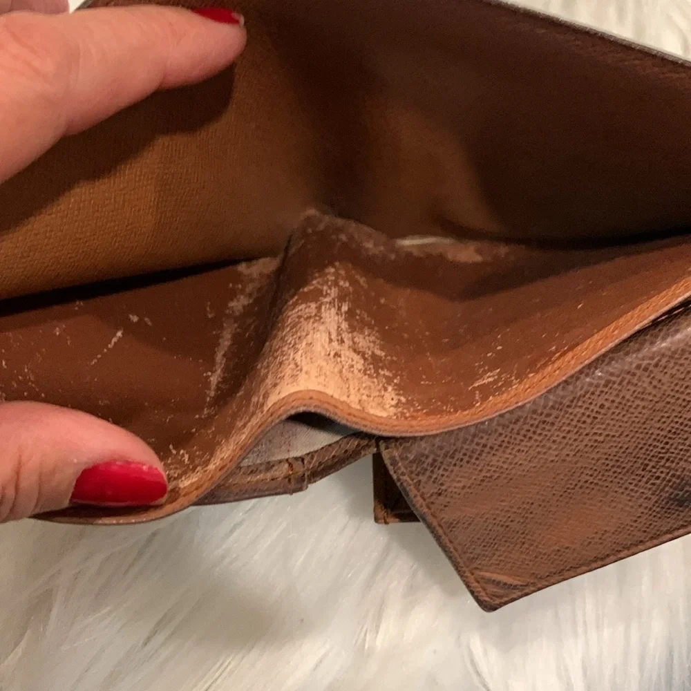 LV Authentic Men’s Bi- fold wallet (code#CA0942 (project wallet) - Picture 8 of 12